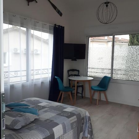Joli Studio Entre La Mer Et La Ville Hyères Exterior foto